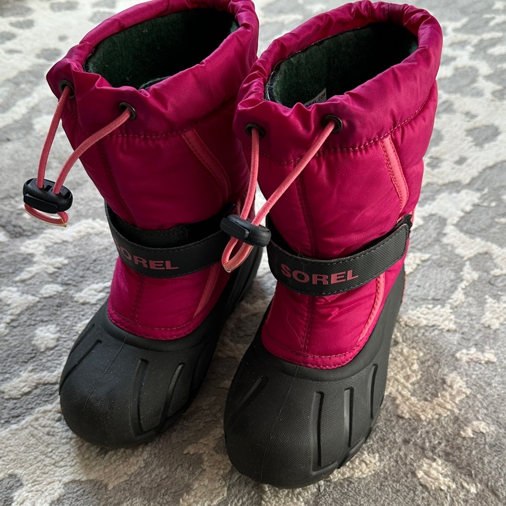 Sorel Kids' Fuchsia and Black Snow Boots